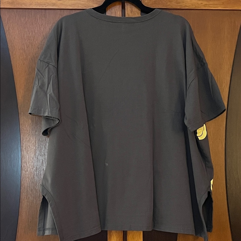 Easel Dusty Purple Smiley Face Short Sleeve Tee w/Crew Neck & Side Slits - Picture 7 of 8